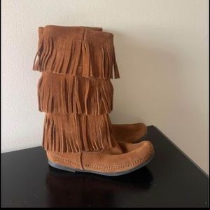 Fringe boots!!
